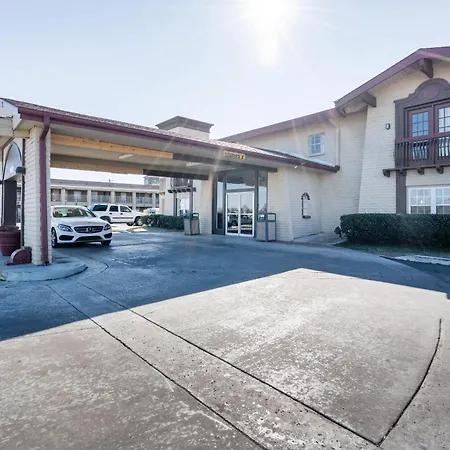 Oyo Hotel Tulsa N Sheridan Rd & Airport