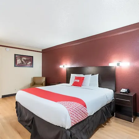 Oyo Hotel Tulsa N Sheridan Rd & Airport
