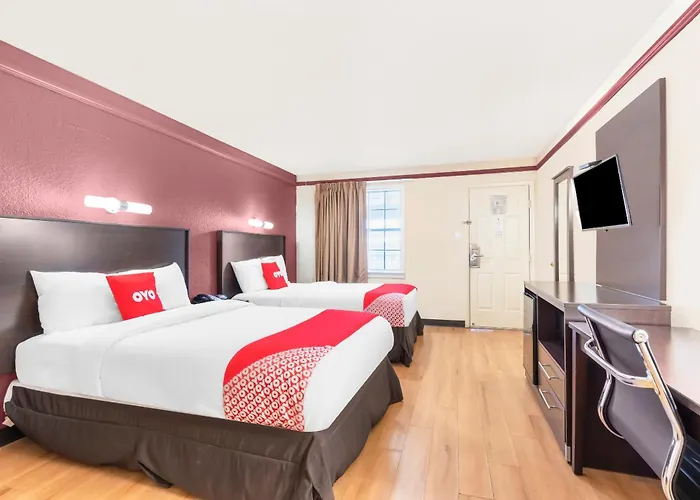Oyo N Sheridan Rd & Airport Hotel Tulsa