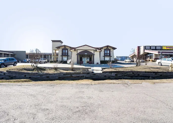 Oyo N Sheridan Rd & Airport Tulsa