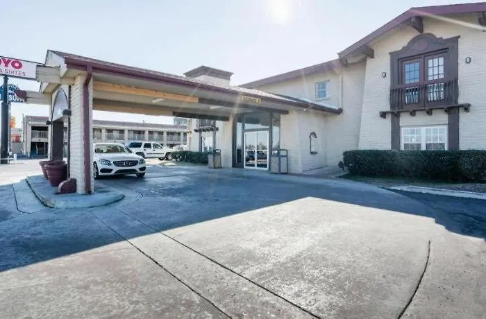 Hotel Oyo N Sheridan Rd & Airport Tulsa